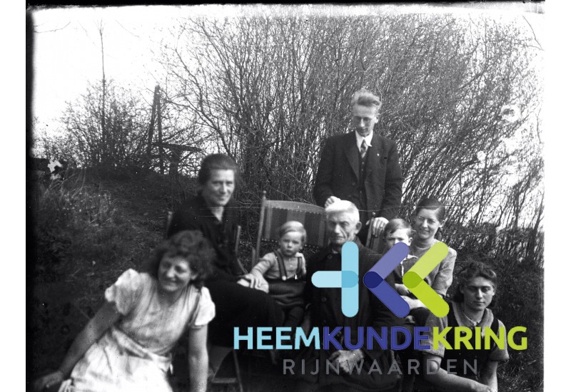 06-04-1940 F00000975